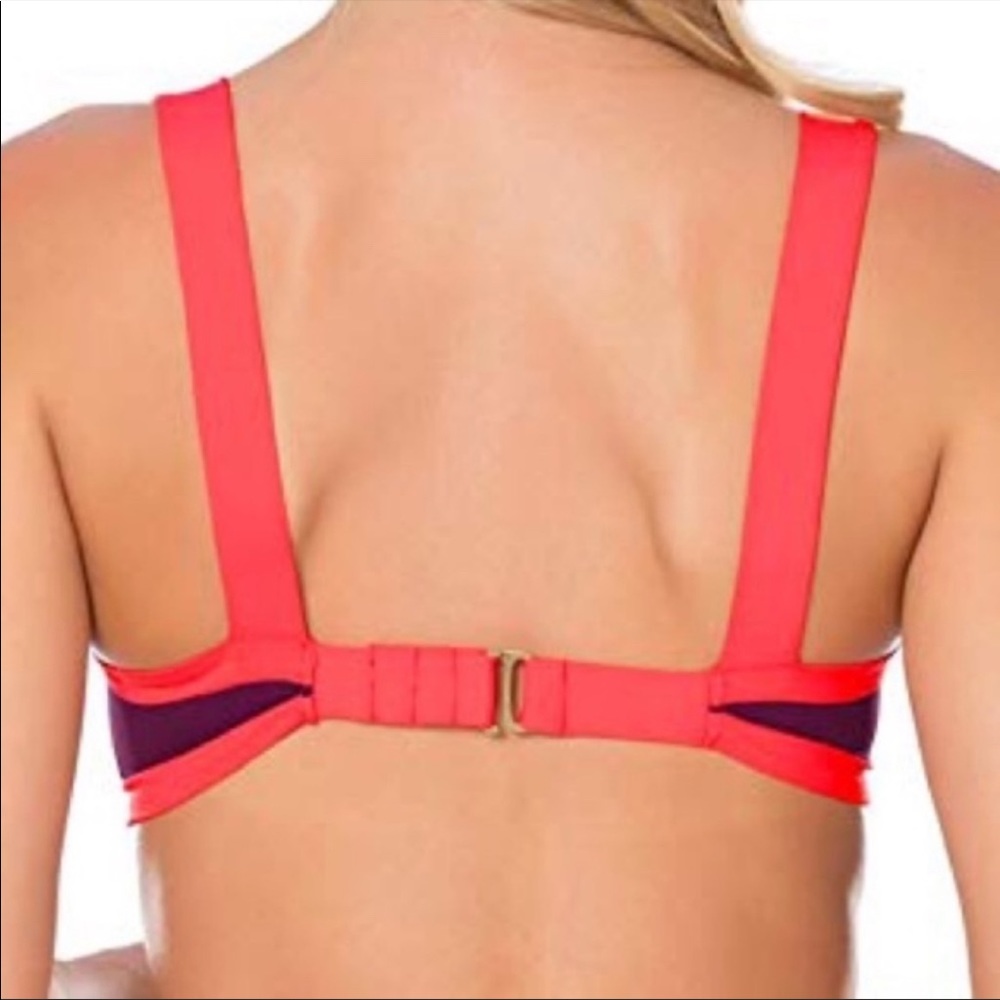 Color Block Underwire Top metropolis - Picture 2 of 6